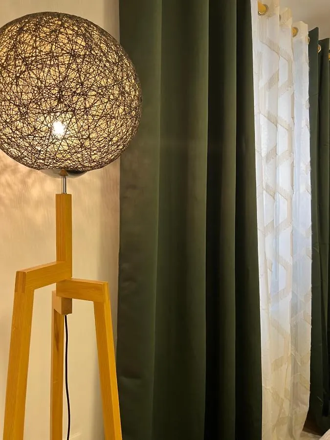 New Bazaar Cane Apartment 3 Tirana