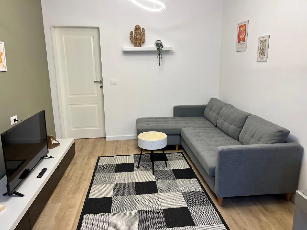 New Bazaar Cane Apartment 3 Tirana 0*,  Albanien