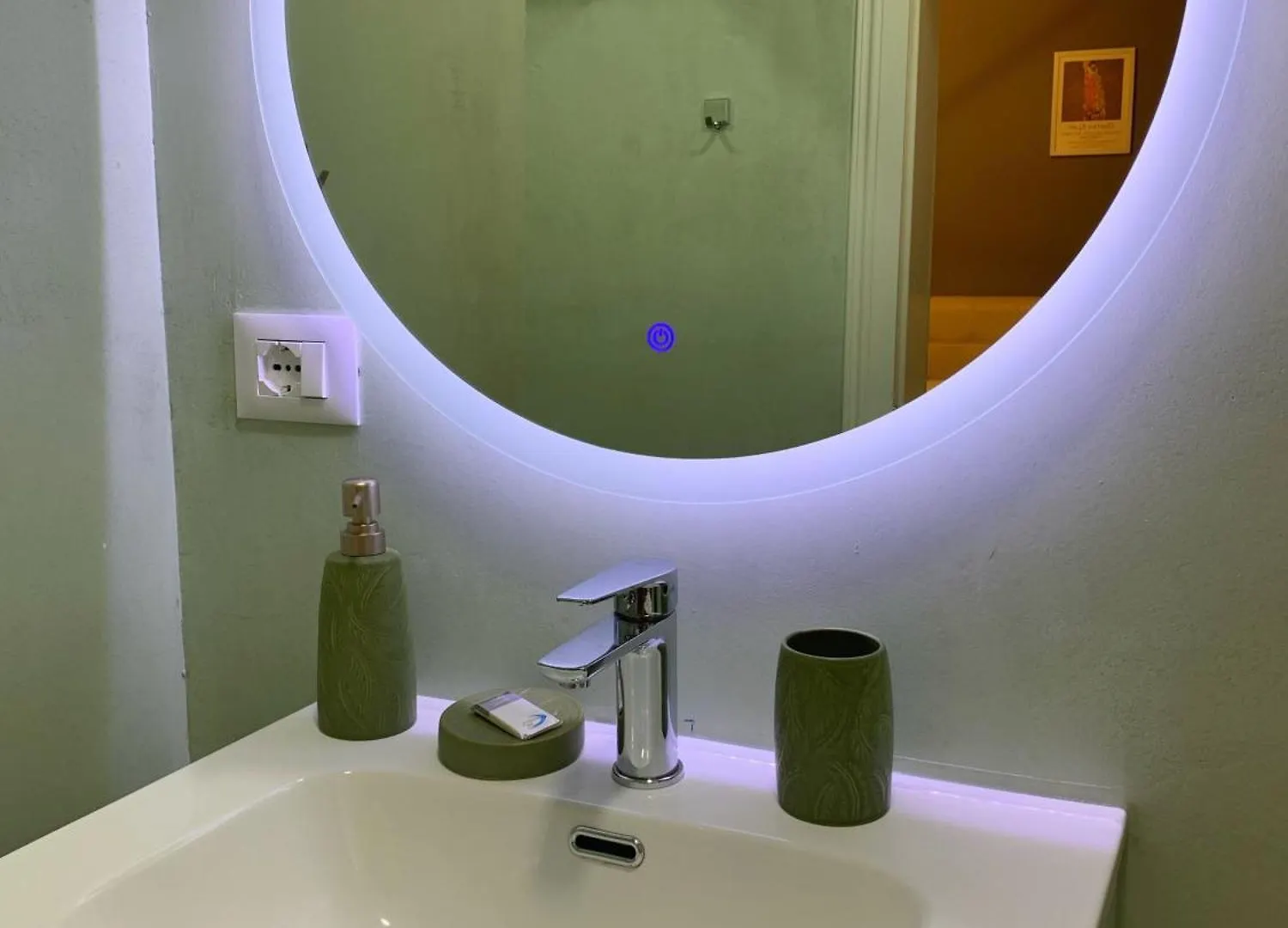 New Bazaar Cane Apartment 3 Tirana